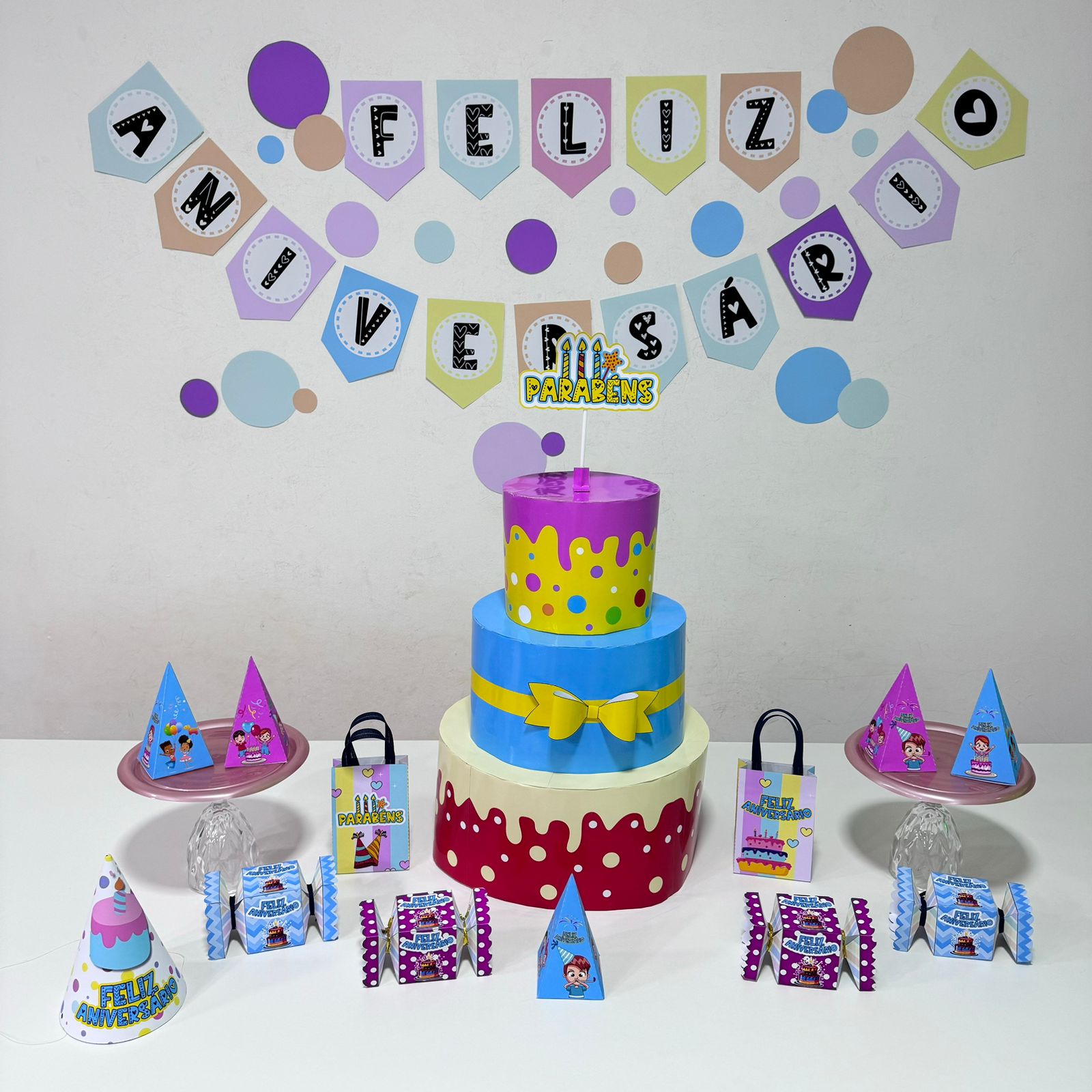 KIT ANIVERSÁRIO COM BOLO FAKE - Imagem 7