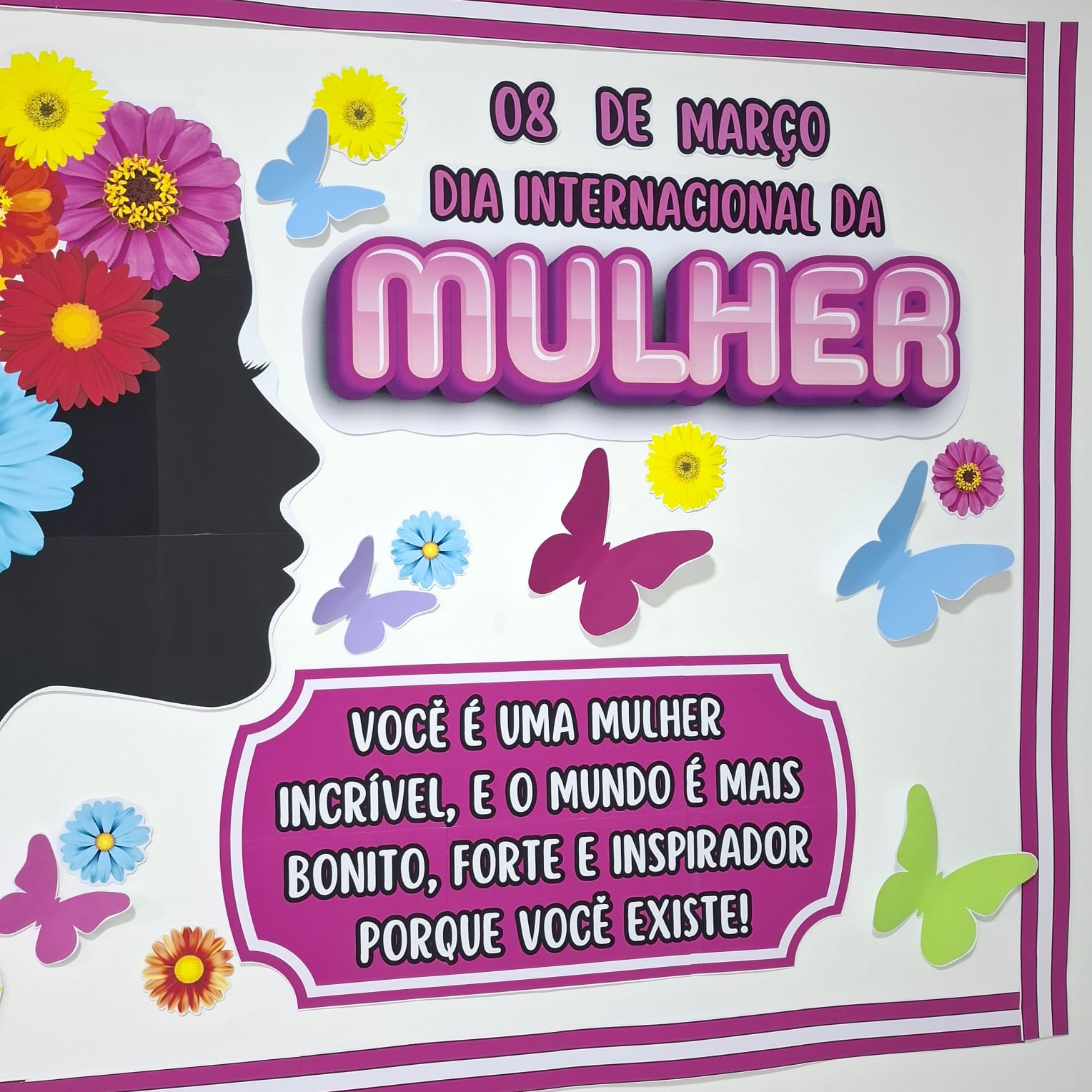 PAINEL DIA DA MULHER – SILHUETA COM FLORES - Imagem 6