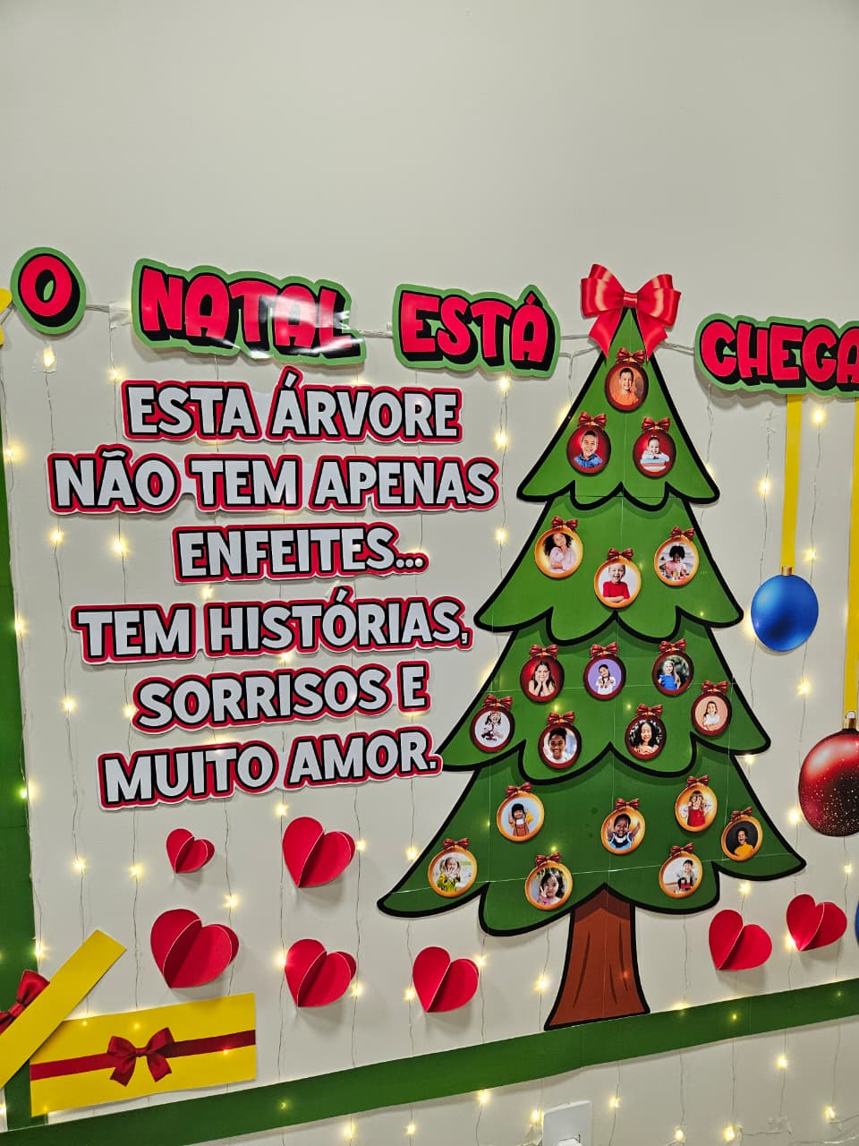 PAINEL ÁRVORE DE NATAL - MAIS QUE ENFEITE