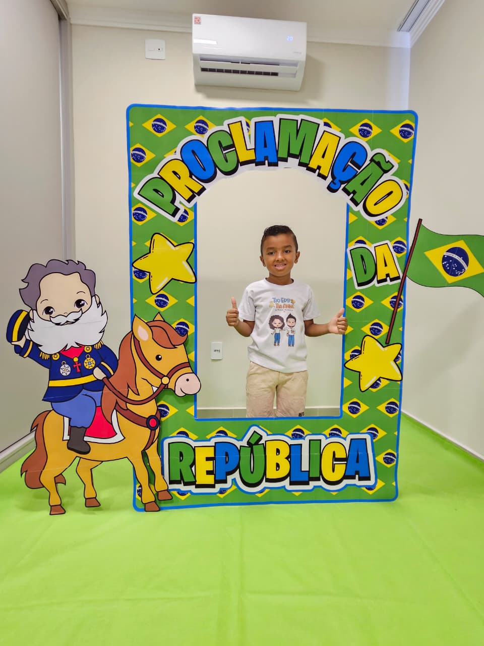 MOLDURA GIGANTE - PROCLAMAÇÃO DA REPÚBLICA