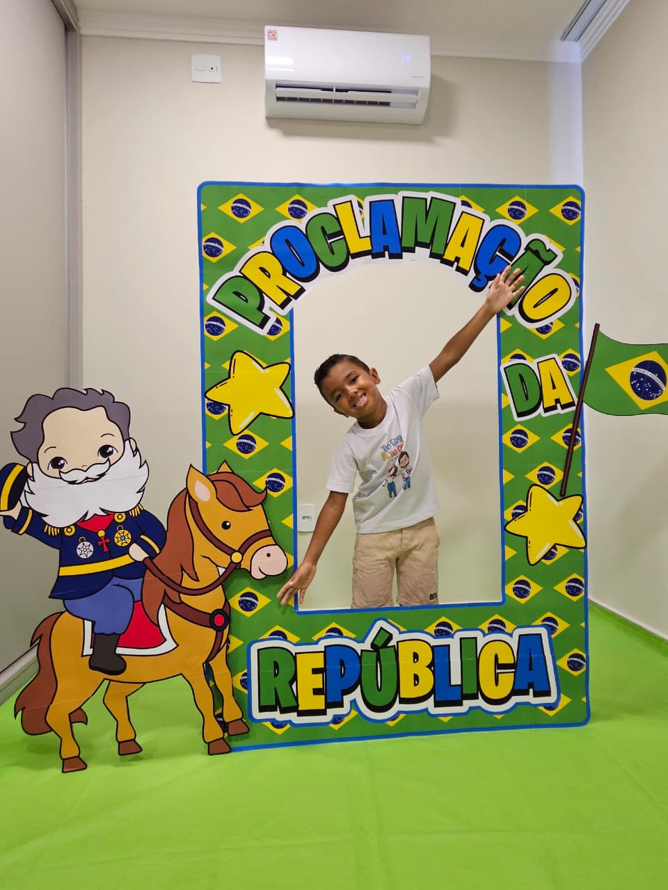 MOLDURA GIGANTE - PROCLAMAÇÃO DA REPÚBLICA - Imagem 12