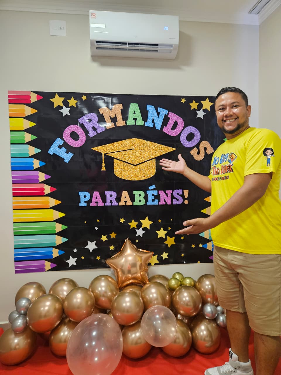 BANNER GIGANTE FORMANDOS - PRETO COM LÁPIS COLORIDO