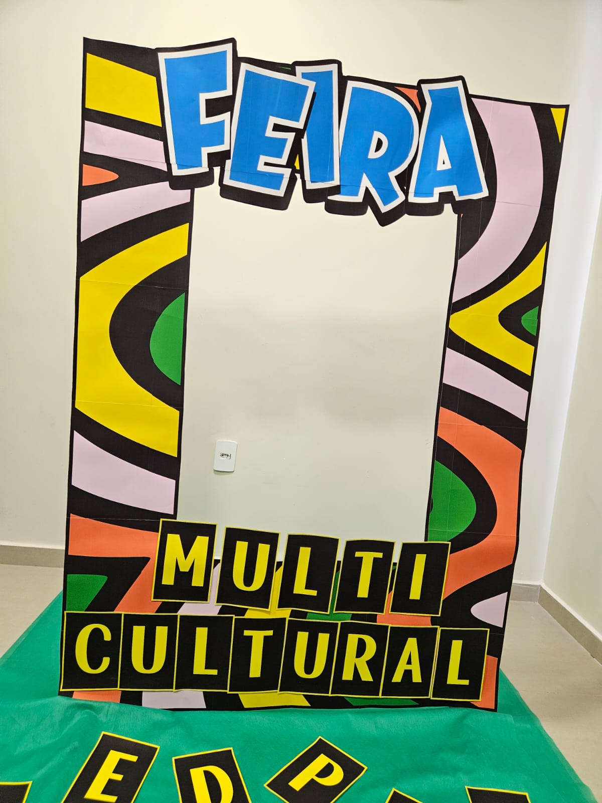 MOLDURA GIGANTE PARA FEIRA - Imagem 2