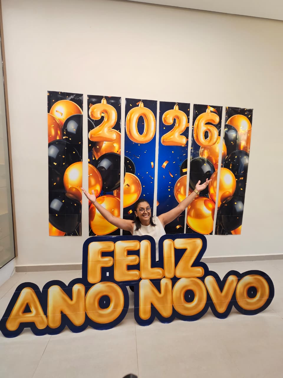 PAINEL FELIZ ANO NOVO - COLUNA DE BALÕES 2026 - Imagem 4