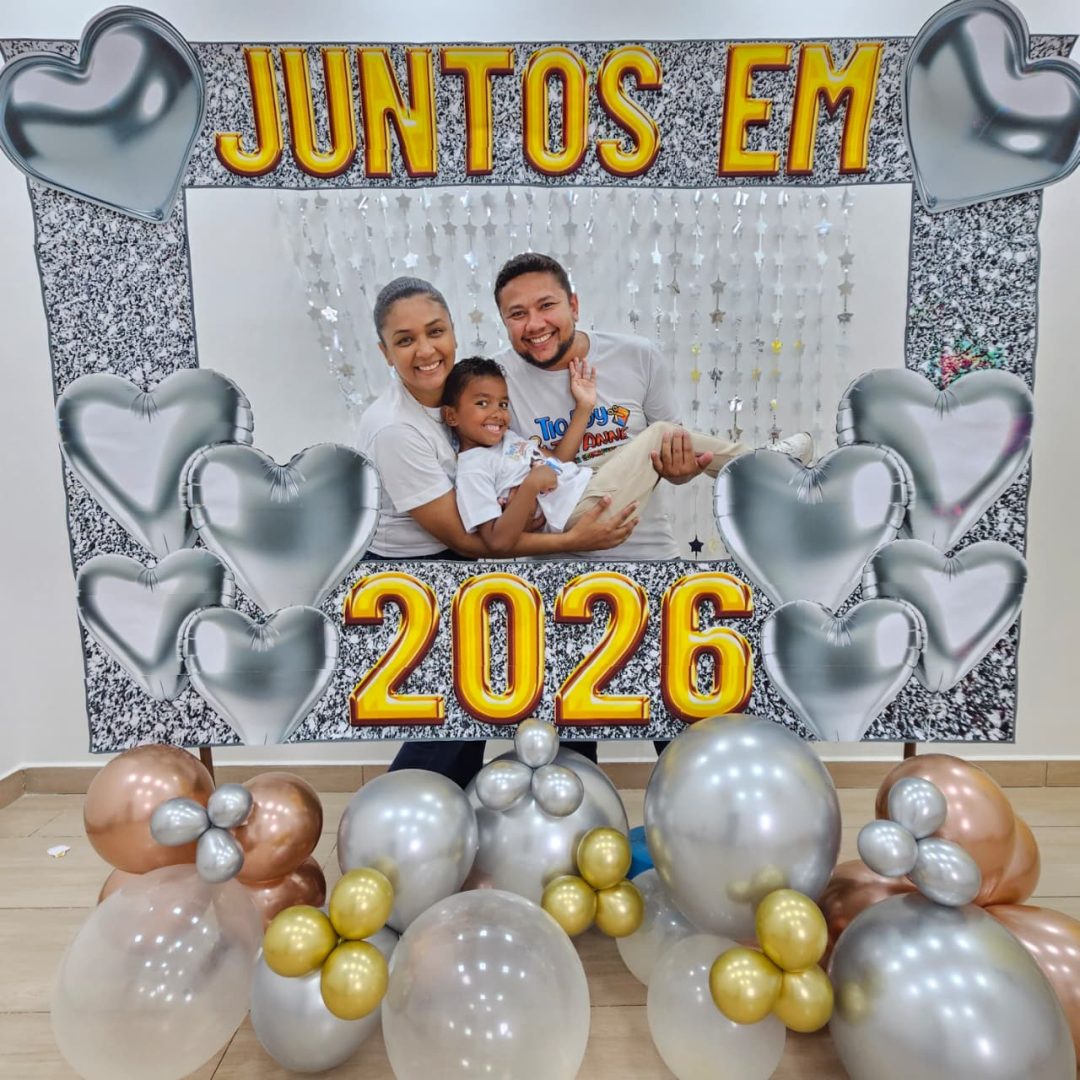 MOLDURA GIGANTE JUNTOS EM 2026