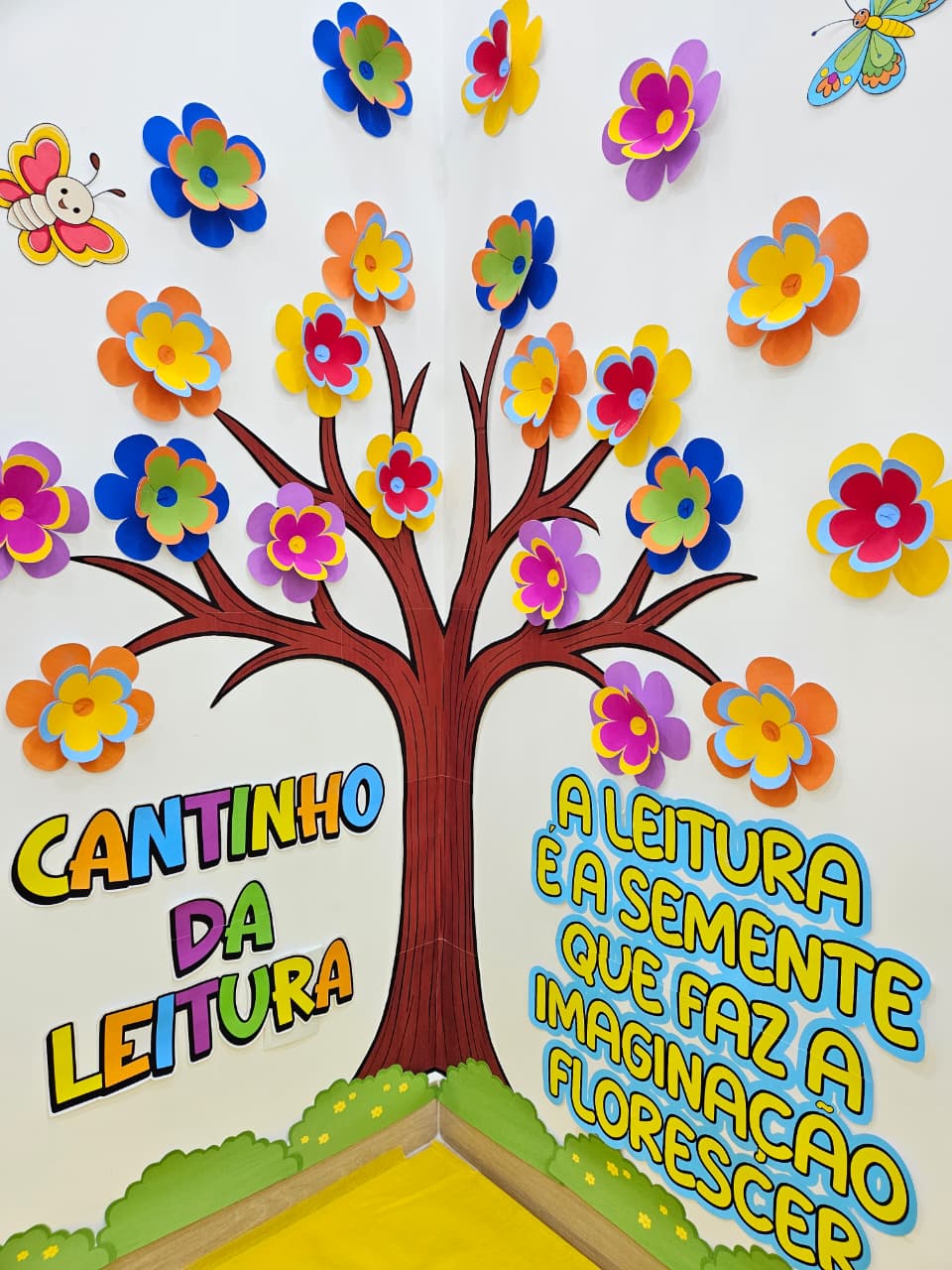 PAINEL CANTINHO DA LEITURA FLORESCER