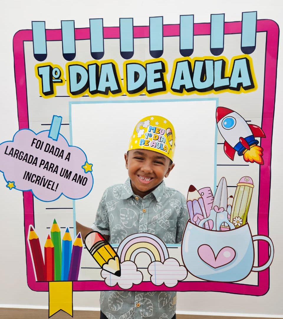 1º DIA DE AULA (MOLDURA DE FOTO COROA LEMBRANCINHA)