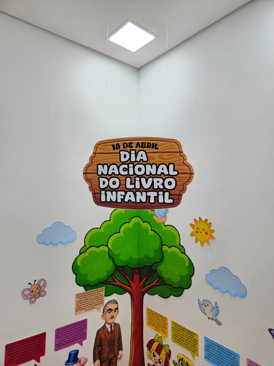 EXPOSIÇÃO DIA DO LIVRO - CANTINHO DA LEITURA - Imagem 2