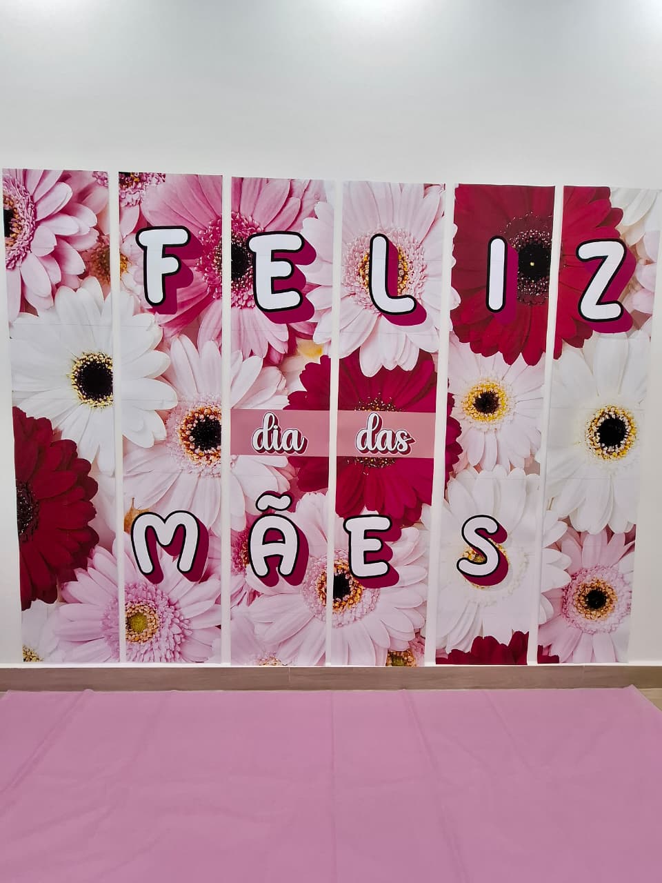 PAINEL COLUNAS DE MARGARIDAS - DIA DAS MÃES