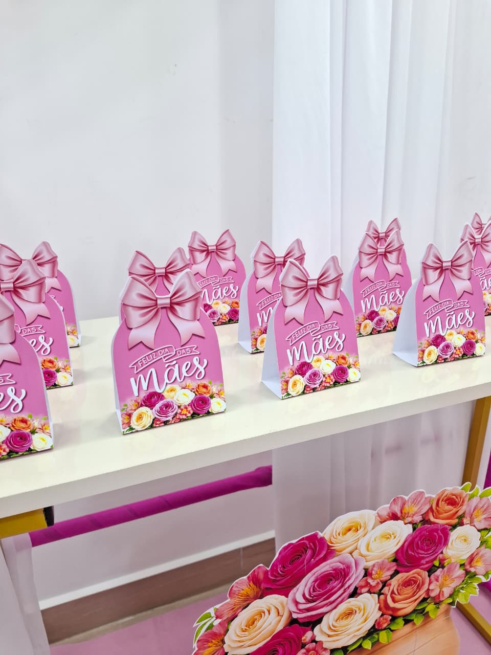 DECORAÇÃO PARA PORTAL FLORIDO E LEMBRANCINHA - DIA DAS MÃES - Imagem 4