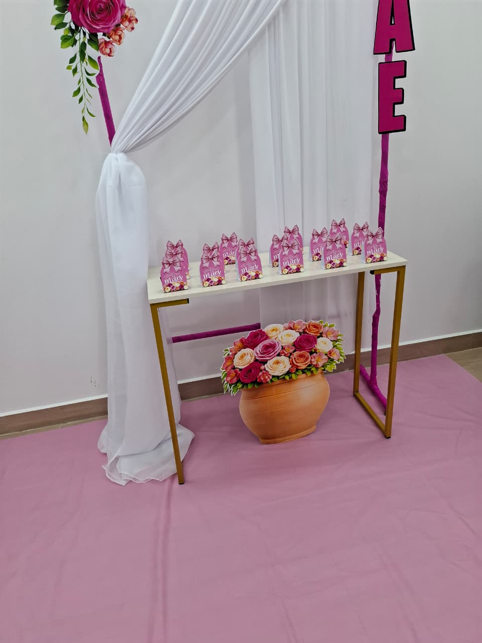 DECORAÇÃO PARA PORTAL FLORIDO E LEMBRANCINHA - DIA DAS MÃES - Imagem 3