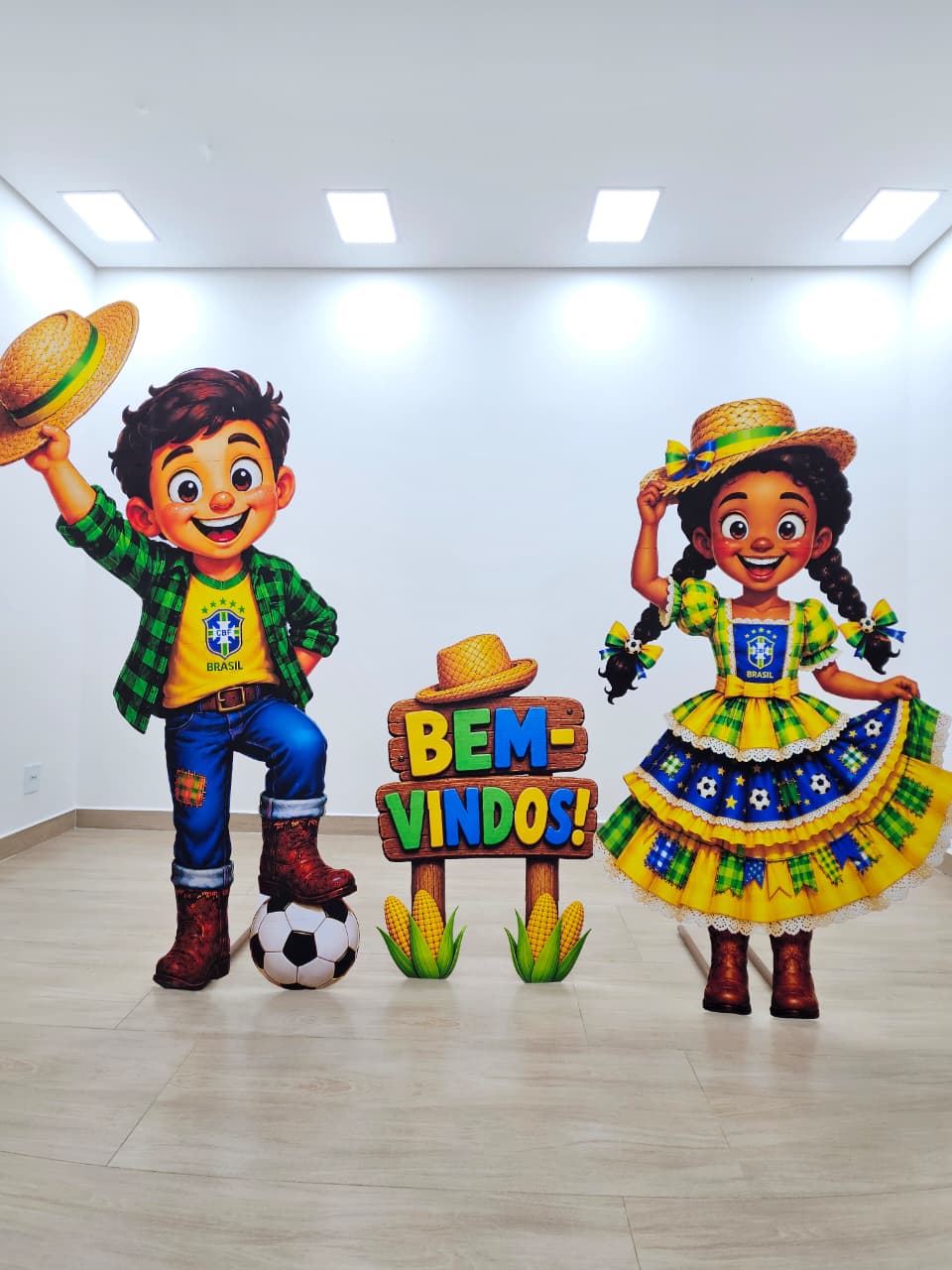 TOTENS GIGANTE - MENINO/MENINA/PLACA - JUNINA - COPA - Imagem 2