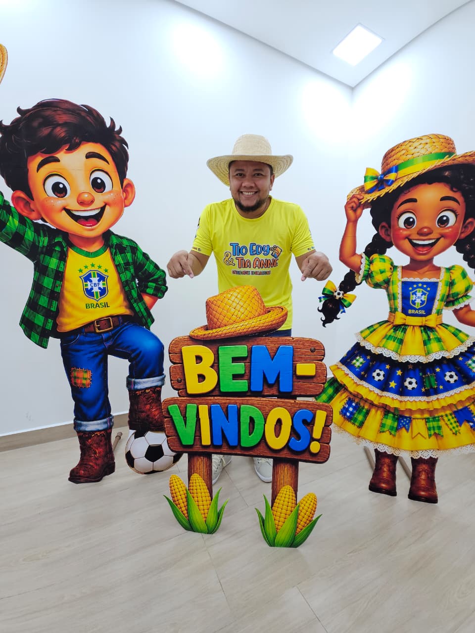 TOTENS GIGANTE - MENINO/MENINA/PLACA - JUNINA - COPA