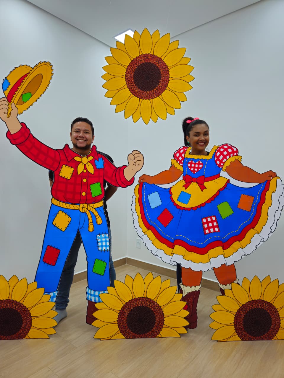 TOTENS PARA FOTOS MENINO E MENINA - GIRASSOL