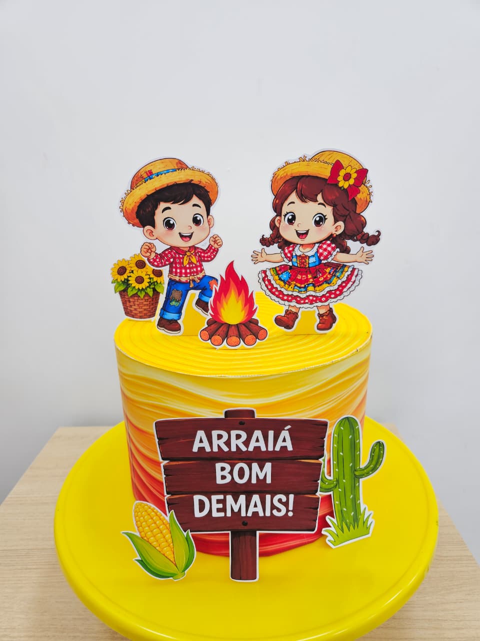 BOLO FAKE + TOPPER - ARRAIÁ BOM DEMAIS! - Imagem 10