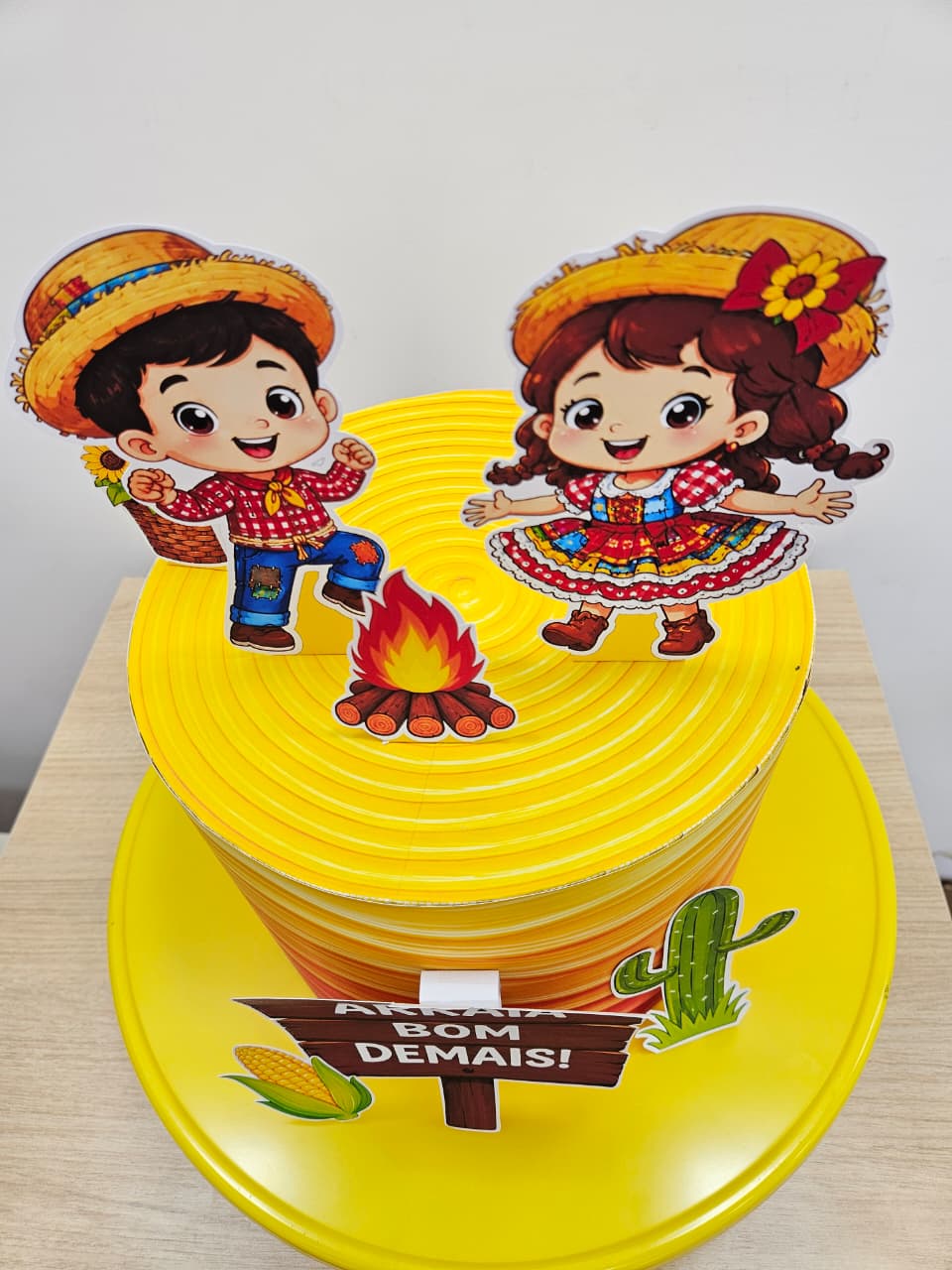 BOLO FAKE + TOPPER - ARRAIÁ BOM DEMAIS! - Imagem 8