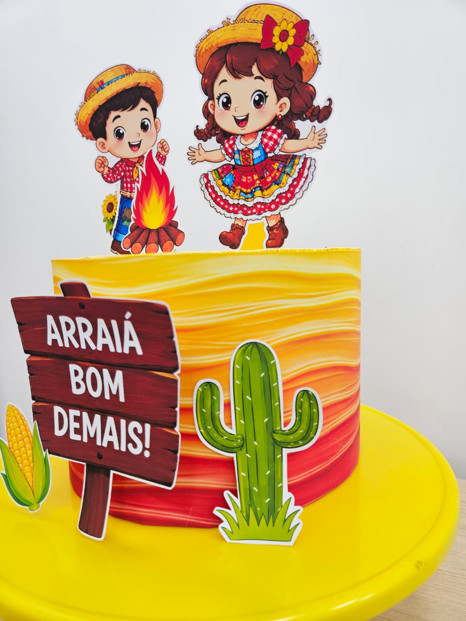 BOLO FAKE + TOPPER - ARRAIÁ BOM DEMAIS! - Imagem 3