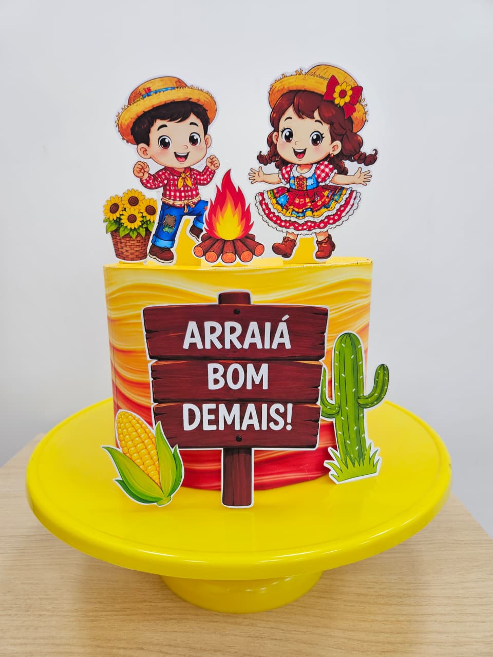 BOLO FAKE + TOPPER - ARRAIÁ BOM DEMAIS! - Imagem 2
