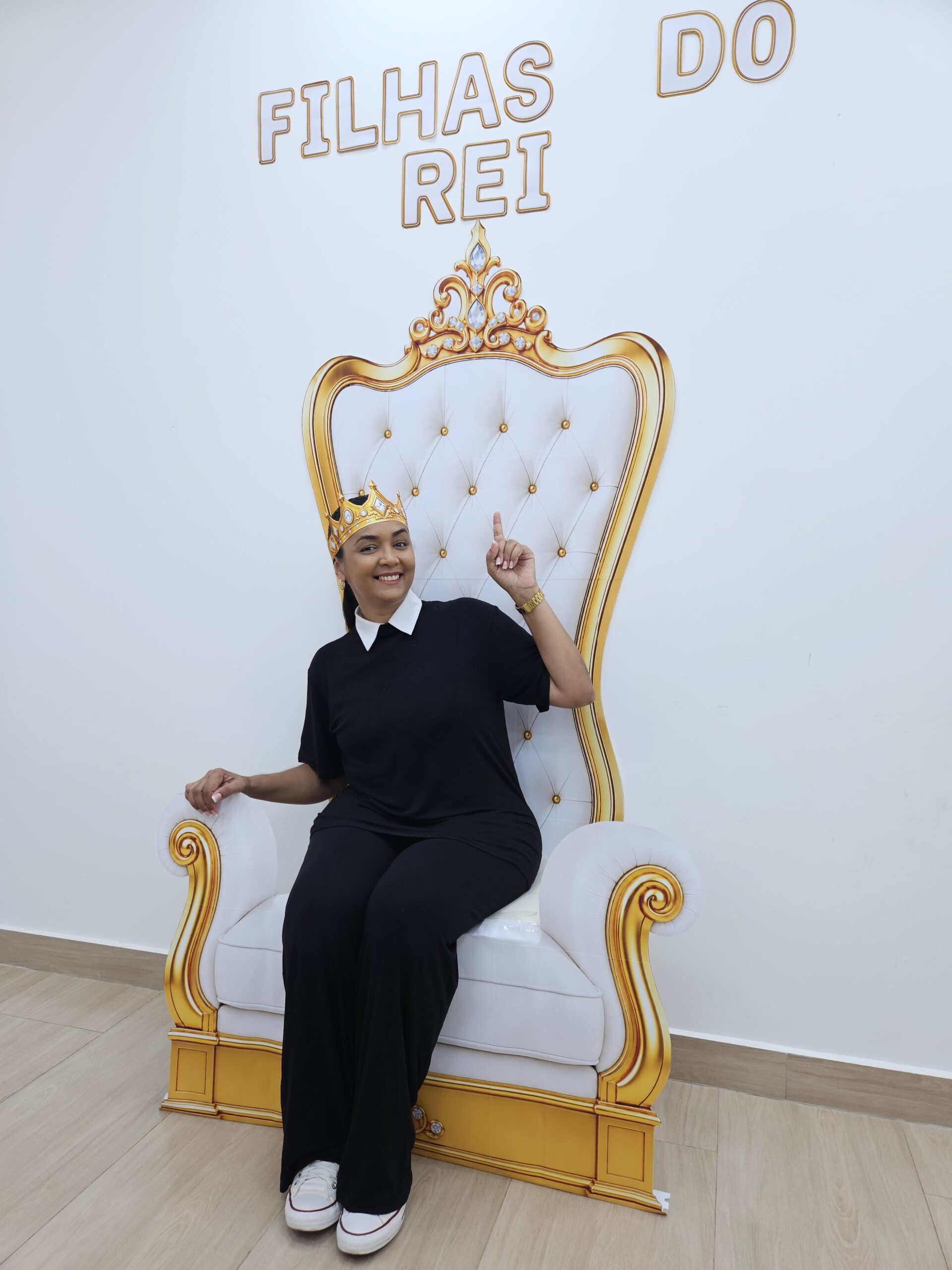 TRONO BRANCO + LETRAS - Imagem 4