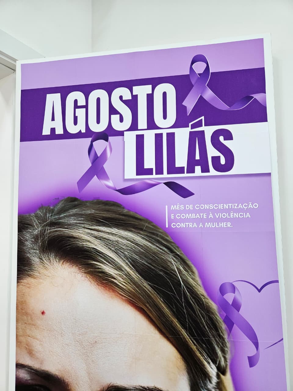 CARTAZ DE PORTA AGOSTO LILÁS - Imagem 8