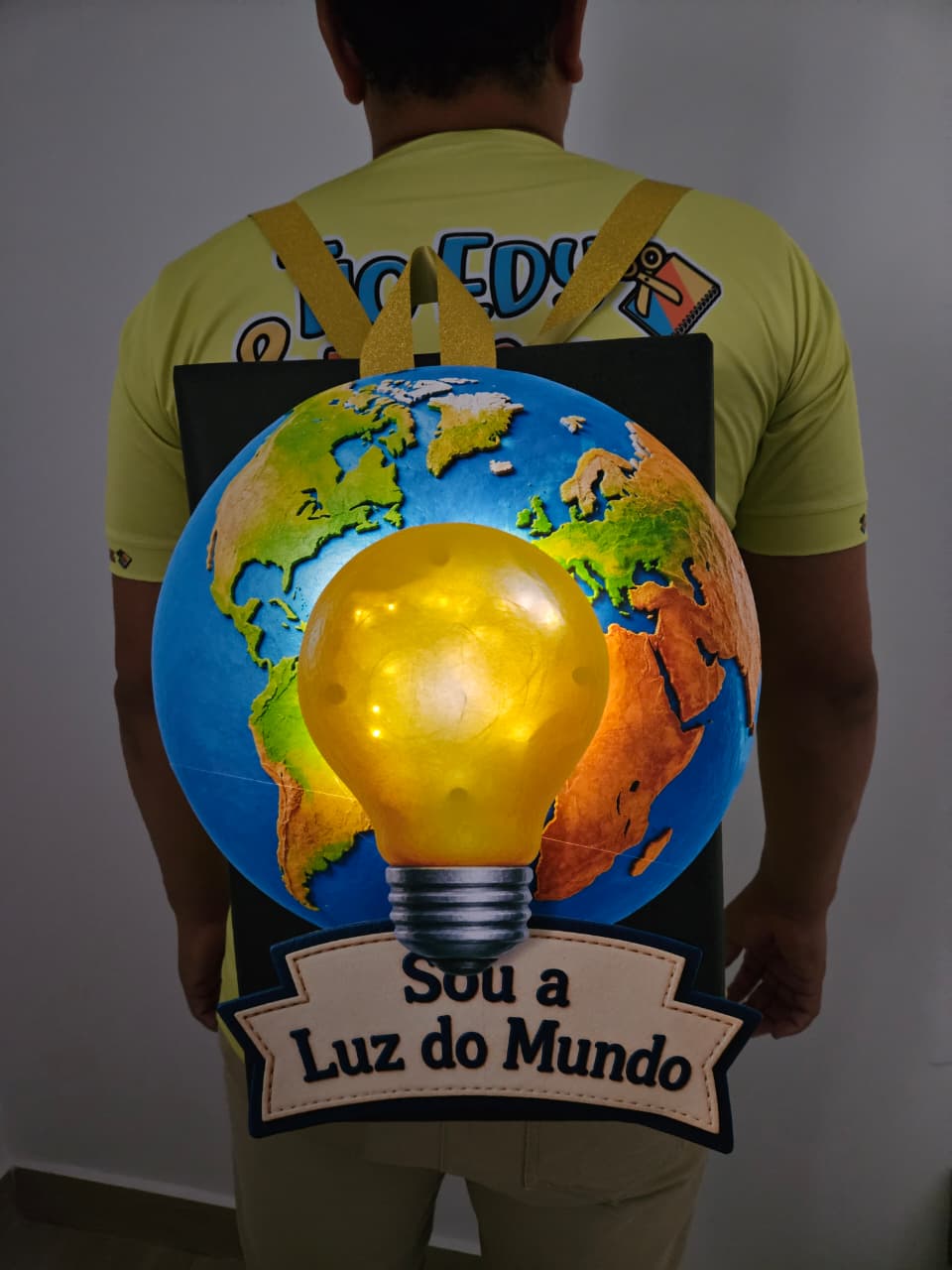 MOCHILA MALUCA SOU A LUZ DO MUNDO - Imagem 3