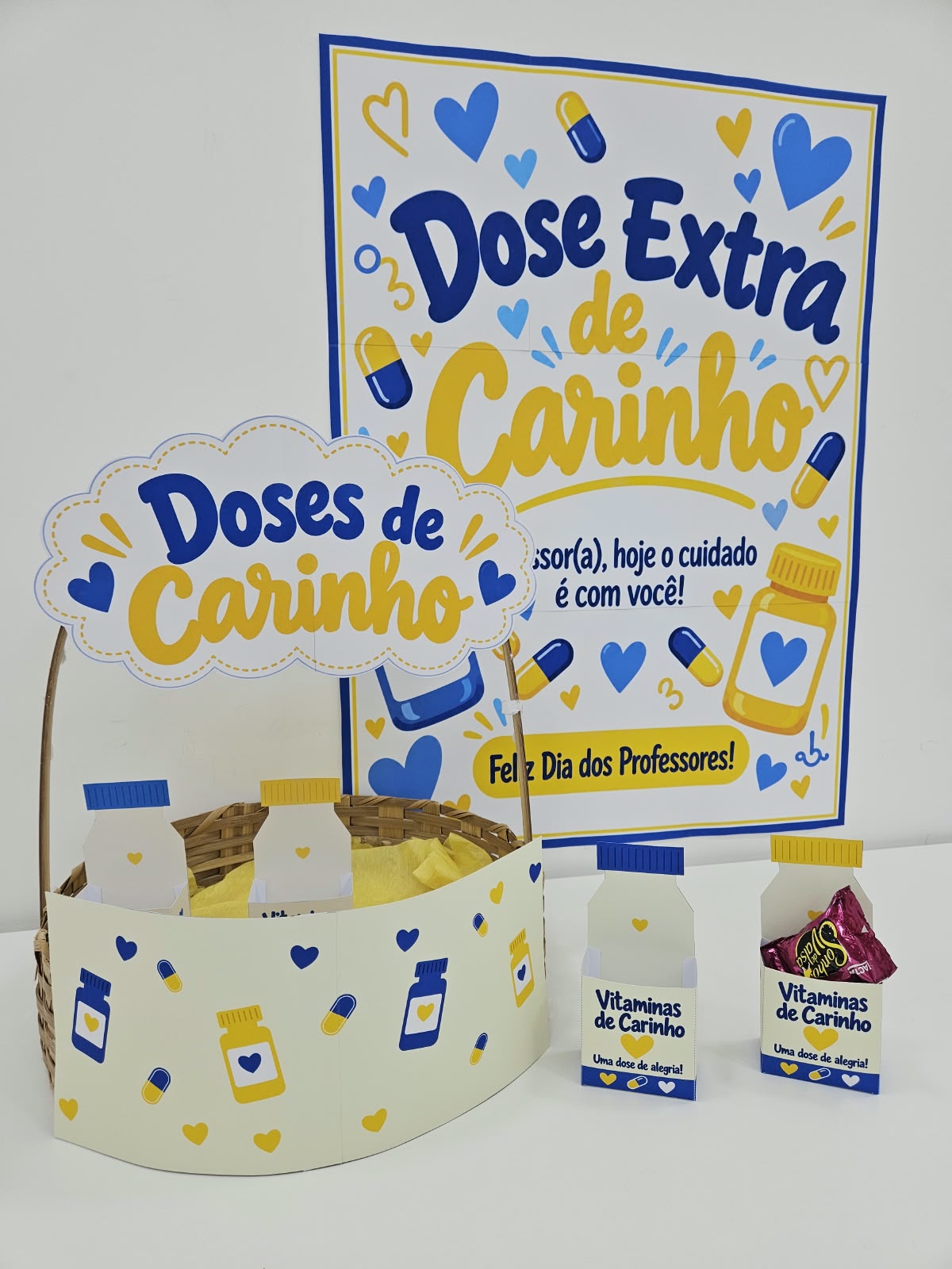 CARTAZ/CESTA E LEMBRANCINHA - DOSE EXTRA DE CARINHO - DIA DOS PROFESSORES - Imagem 8