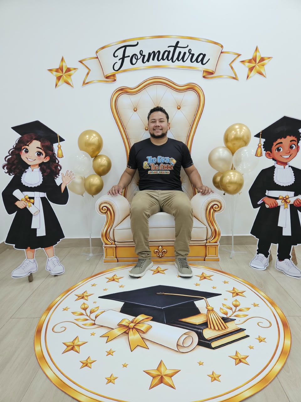 CENARIO FORMATURA COM TRONO DOURADO (champanhe e bege claro) - Imagem 6